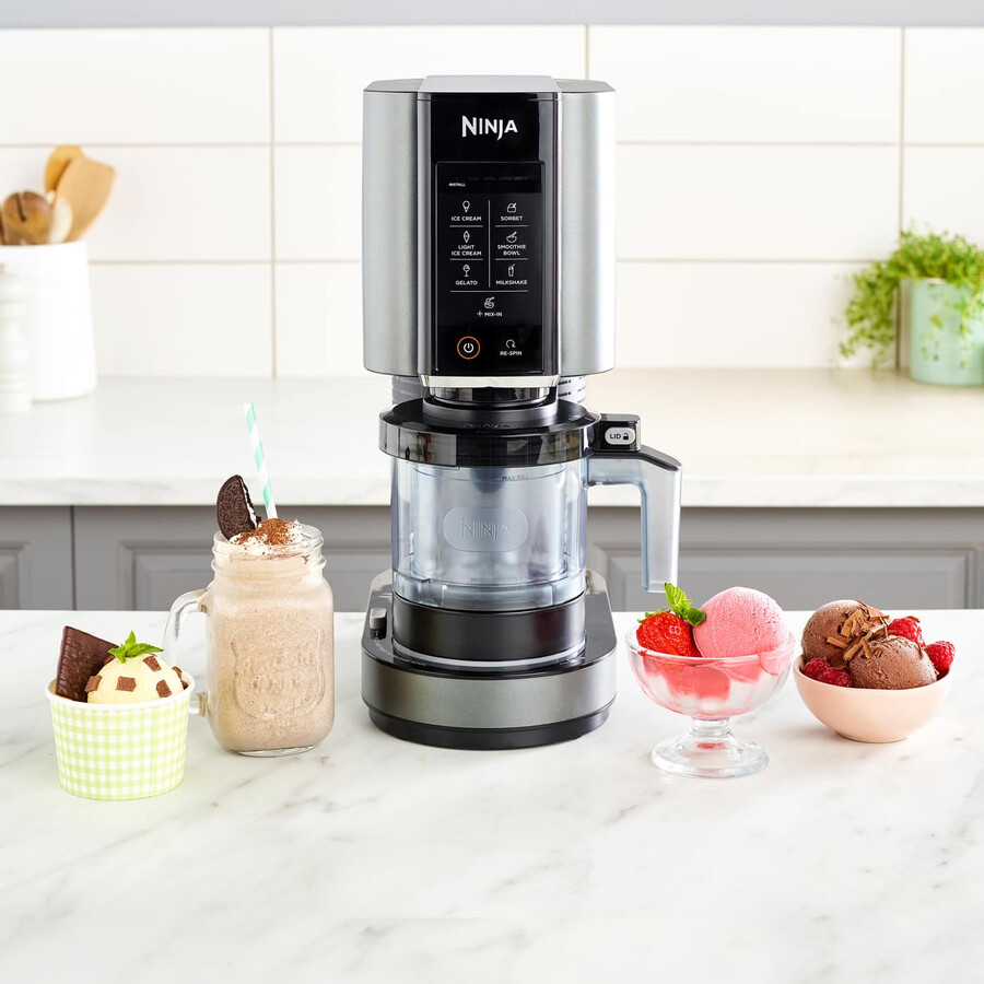 máquina para hacer helados y postres helados ninja creami paquete de 6 recipientes con tapas multicolores