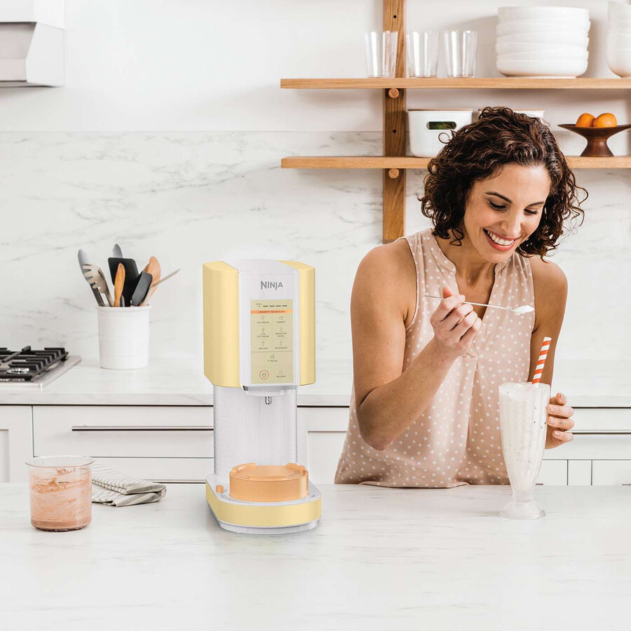 máquina para hacer helados y postres helados ninja creami - merengue de limón especiado nc300ukcs