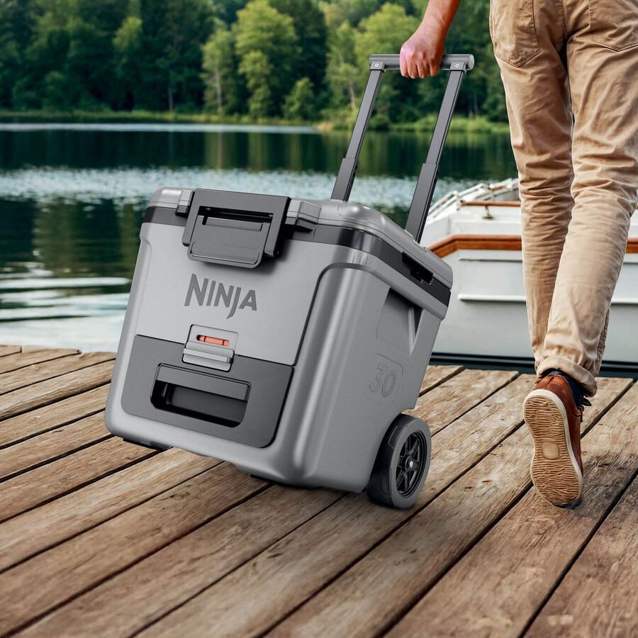 nevera portátil ninja frostvault de 30 cuartos28 litros con ruedas y zona seca gris pizarra fb230ukgy