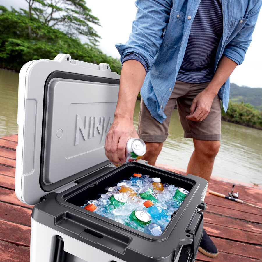 paquete de hielera con ruedas ninja frostvault de 45 cuartos42 litros paquete de hielo y botella thirsti