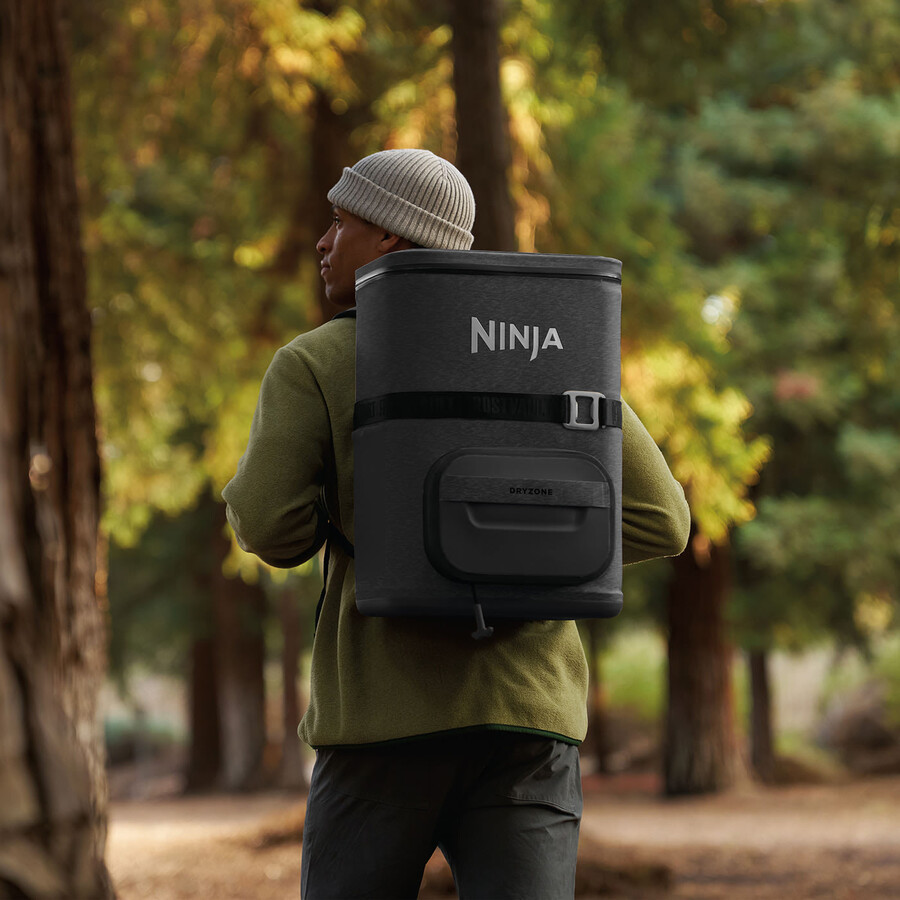 mochila térmica ninja frostvault go de 23 litros y 36 latas - gris carbón