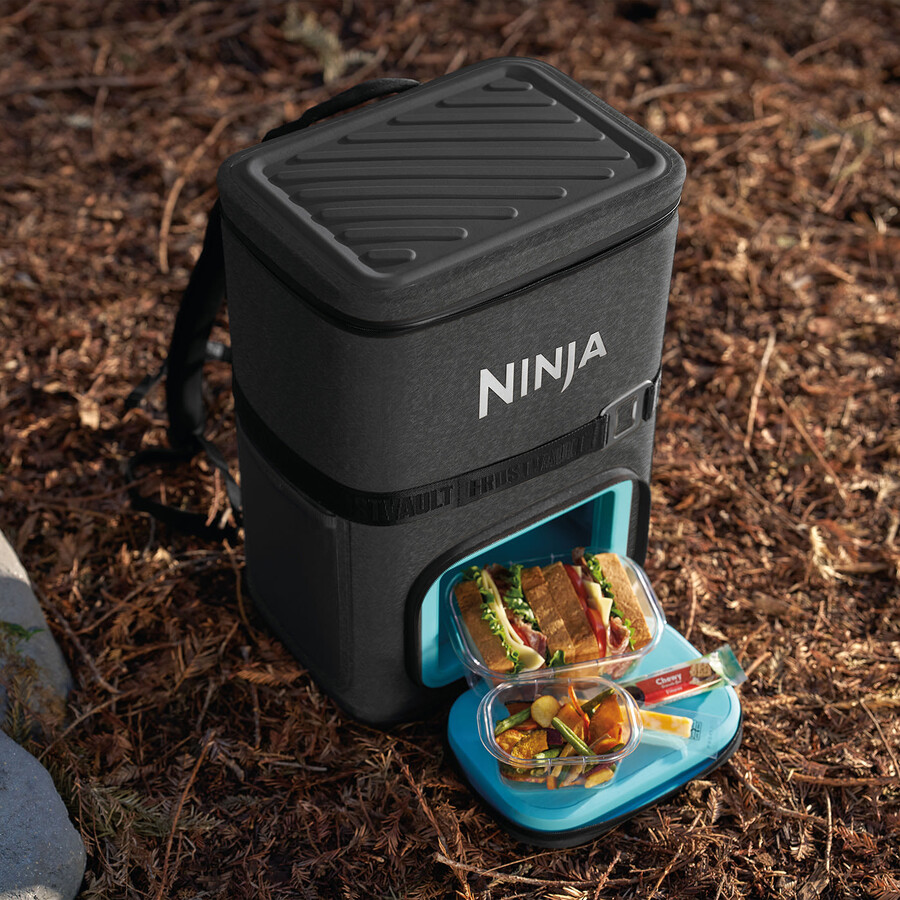 mochila térmica ninja frostvault go de 23 litros y 36 latas - gris carbón