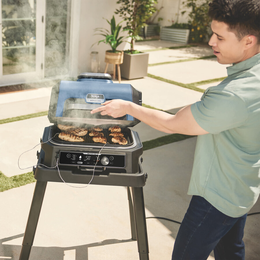 parrilla y ahumador eléctrico ninja woodfire pro connect xl